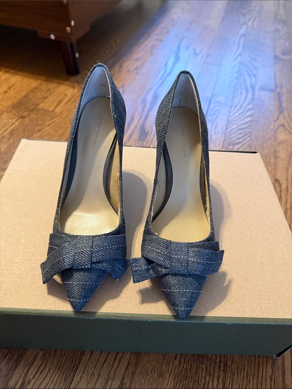 Ann Taylor Pointed Bow-Detail Pumps in Denim Blue